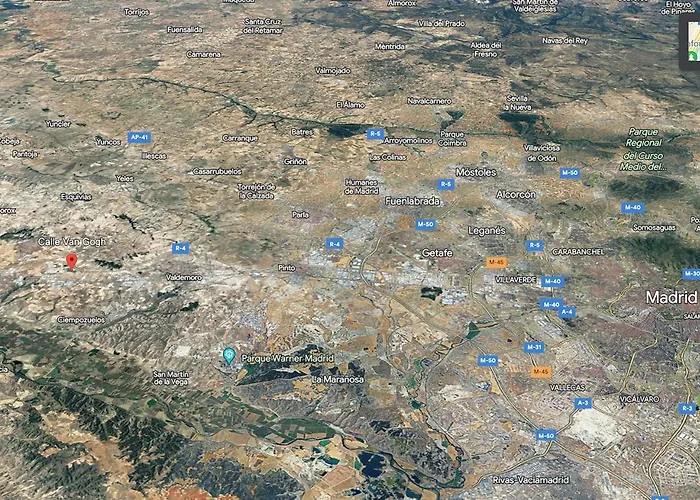Aires De Toledo-Parque Warner Y Madrid En Familia