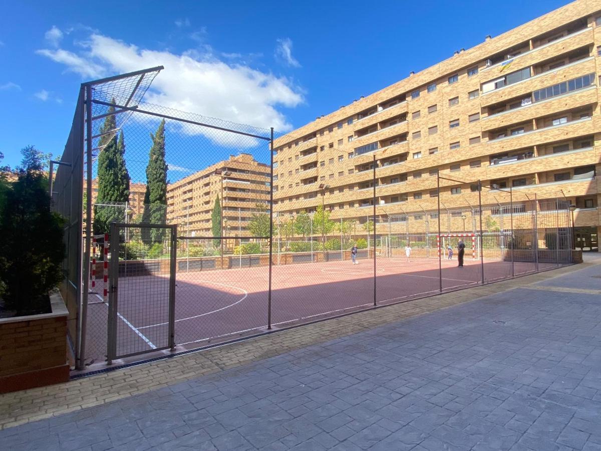 Apartamento Aires De Toledo-parque Warner Y Madrid En Familia *