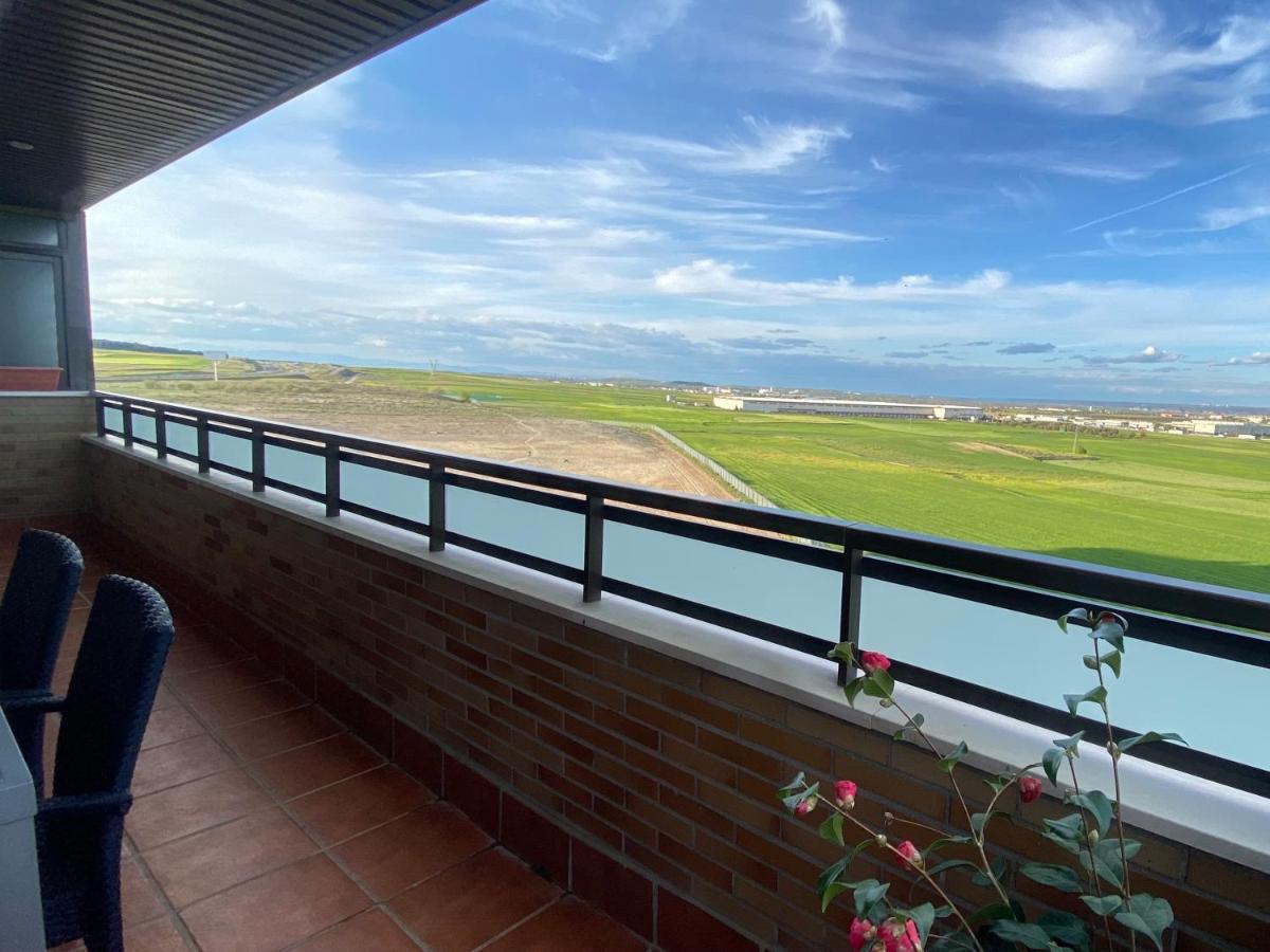 Aires De Toledo-parque Warner Y Madrid En Familia Apartamento