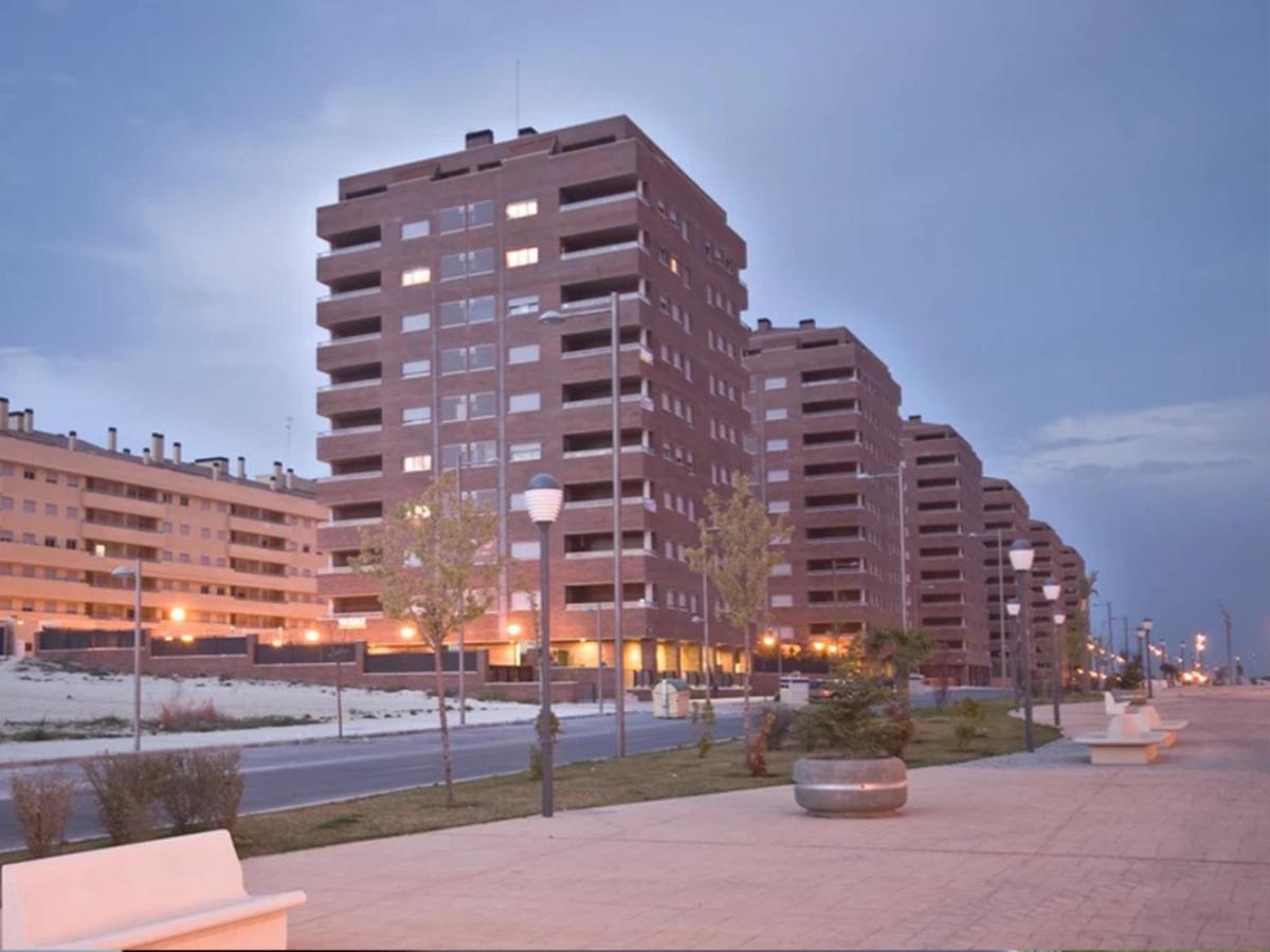 Aires De Toledo-parque Warner Y Madrid En Familia Apartamento Toledo