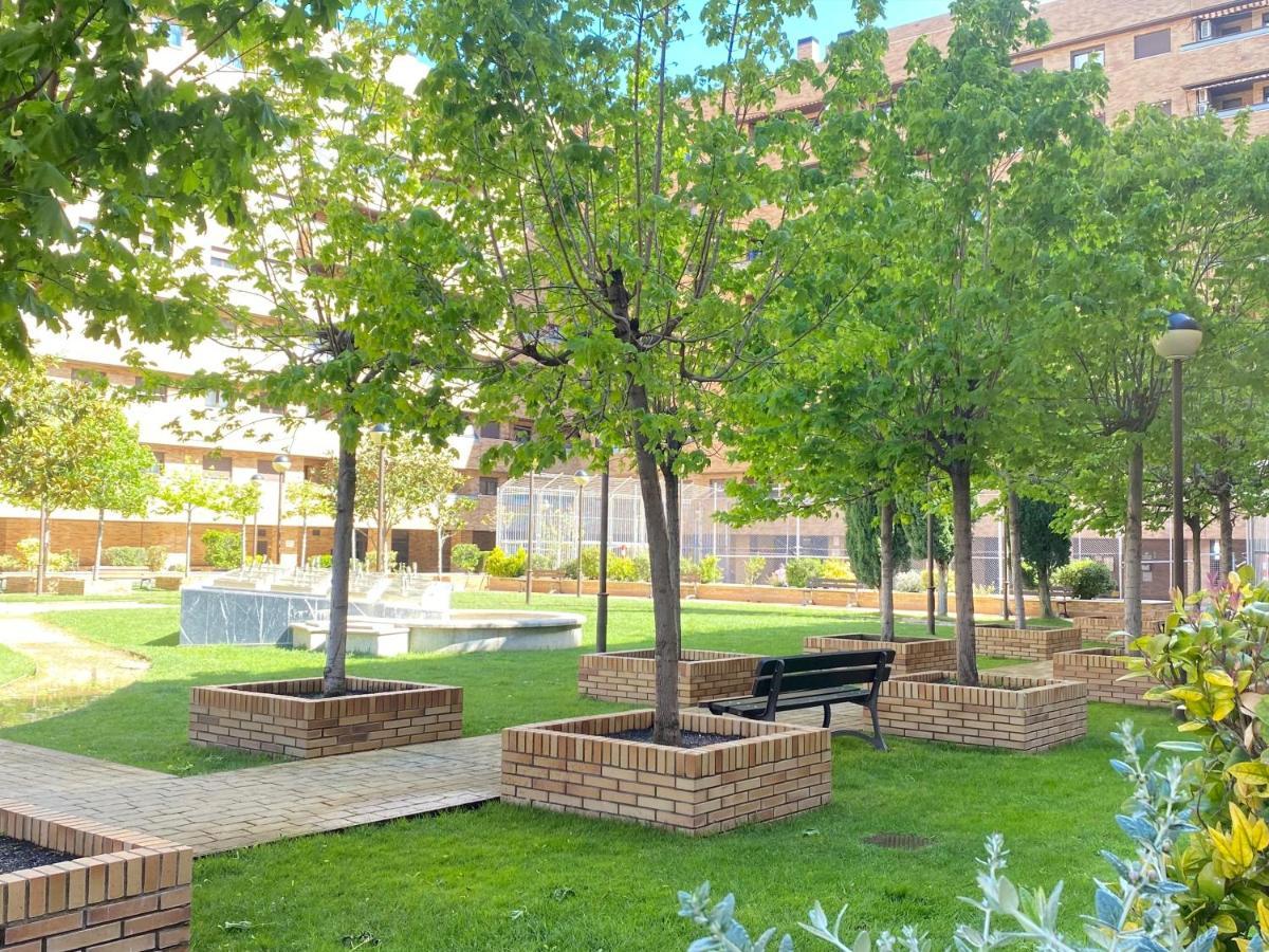 Aires De Toledo-parque Warner Y Madrid En Familia Apartamento Toledo
