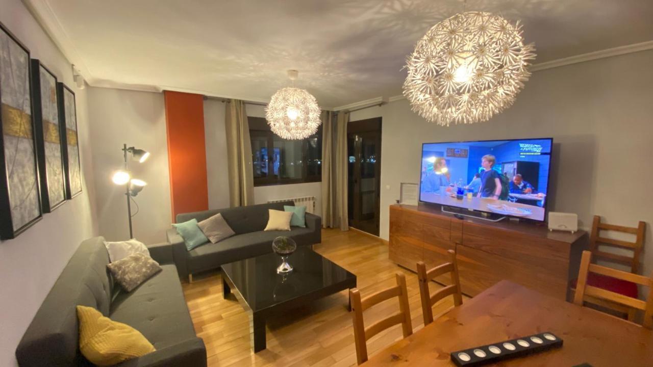 Apartamento Aires De Toledo-parque Warner Y Madrid En Familia
