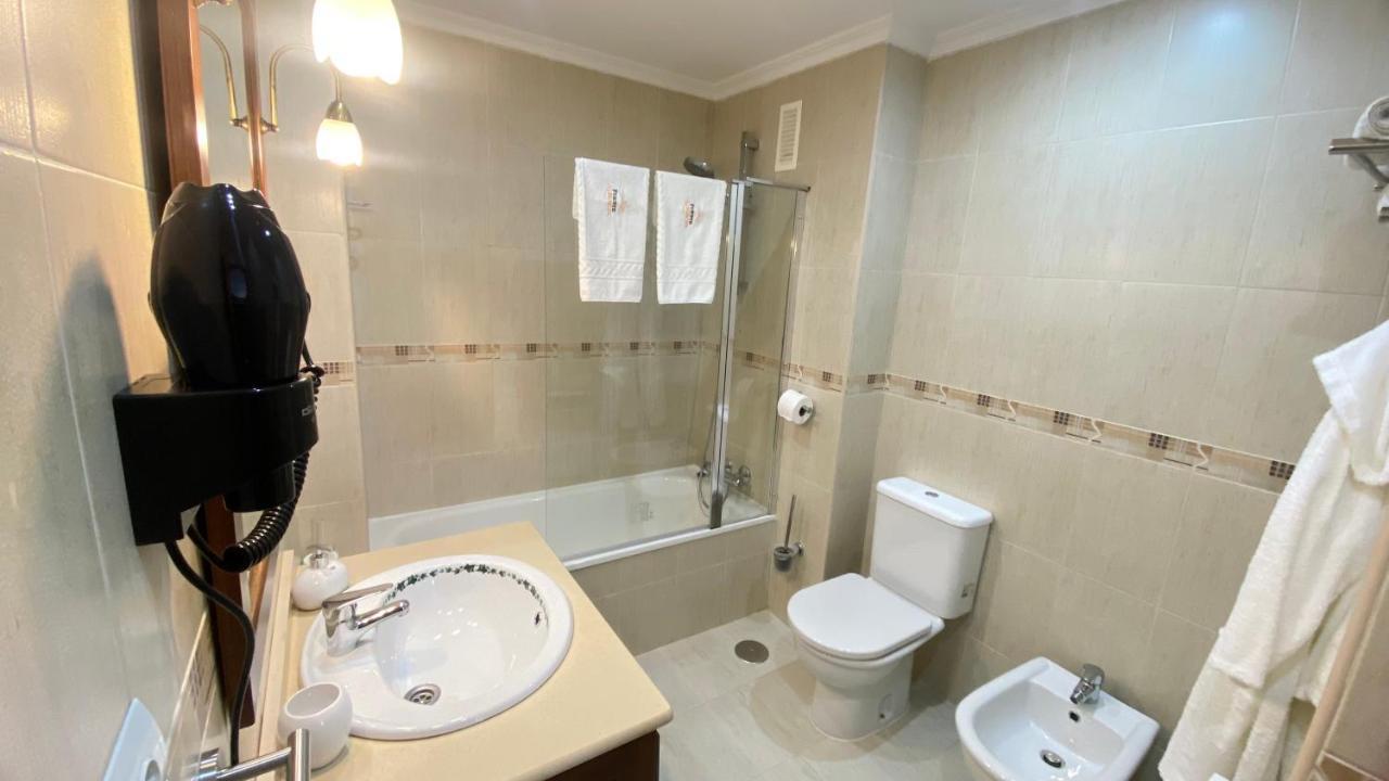 Aires De Toledo-parque Warner Y Madrid En Familia Apartamento
