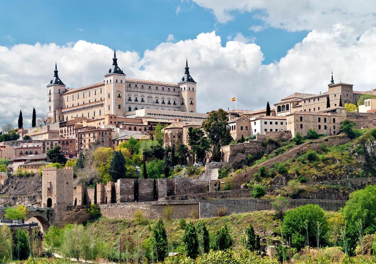 Aires De Toledo-parque Warner Y Madrid En Familia Apartamento
